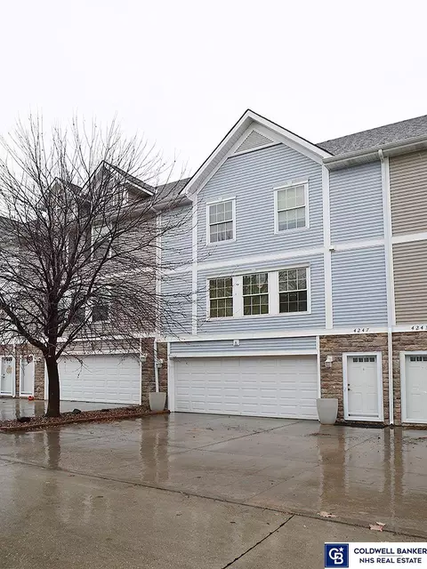 4247 N 146th Ct, Omaha, NE 68116 photo 2
