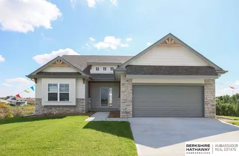 10415 S 109th St, Papillion, NE 68046
