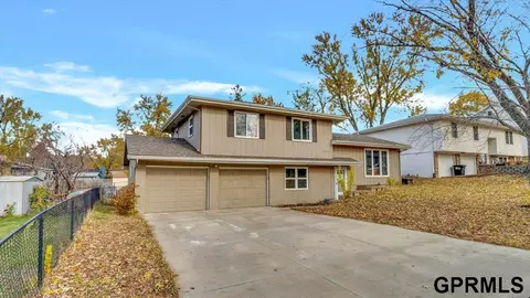 10934 X St, Omaha, NE 68137