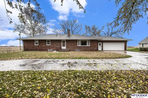 26602 Blondo St, Waterloo, NE 68069 photo 2