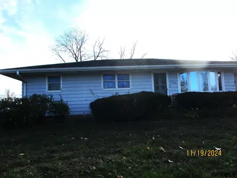 1543 W 11 St, Fremont, NE 68025