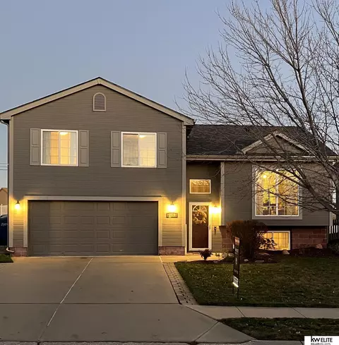 4619 N 168 Ave, Omaha, NE 68116
