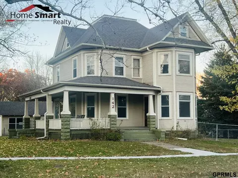 142 W 20 St, Crete, NE 68333