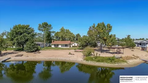 2030 Platteview Dr, Cedar Creek, NE 68016