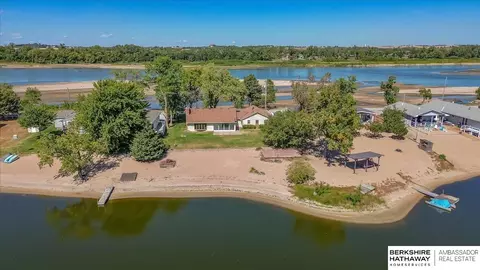 2030 Platteview Dr, Cedar Creek, NE 68016 photo 2