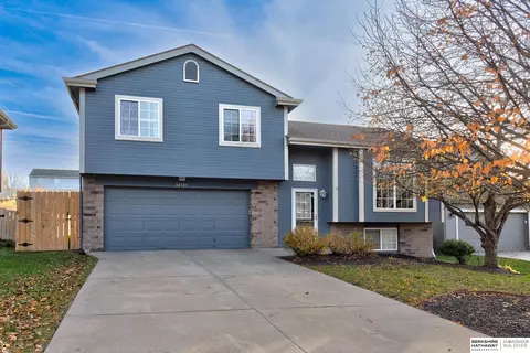 14709 Meredith Ave, Omaha, NE 68116