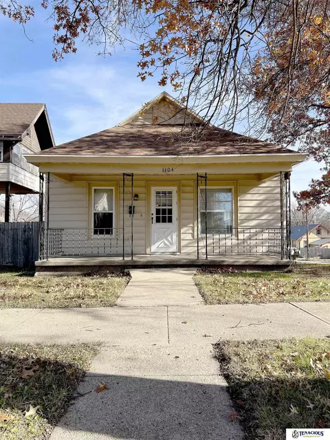 1104 E St, Fairbury, NE 68352