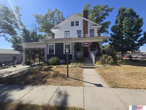 239 Park Ave, Hebron, NE 68370
