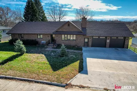 707 8th St, Milford, NE 68405