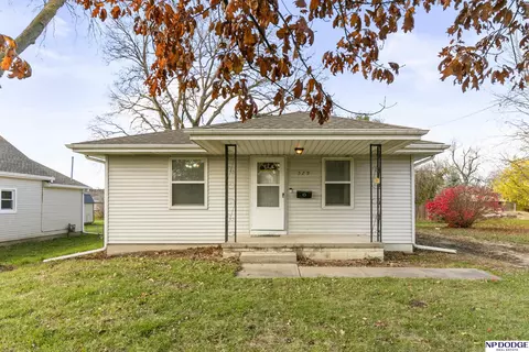 529 N 16 St, Blair, NE 68008