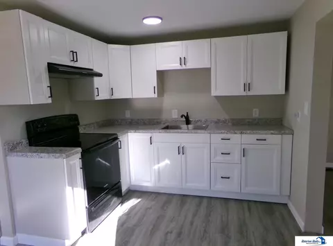 Kitchen - 1015 N 5 Th St, Beatrice, NE 68310 photo 2 of 6