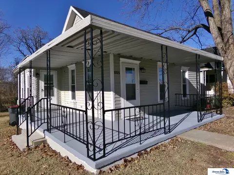 Exterior - 1015 N 5 Th St, Beatrice, NE 68310 photo 3 of 13