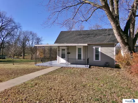 Exterior - 1015 N 5 Th St, Beatrice, NE 68310 photo 12 of 13
