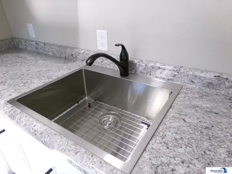 Kitchen - 1015 N 5 Th St, Beatrice, NE 68310 photo 3 of 6