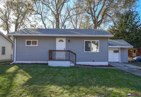 1745 Burnham St, Lincoln, NE 68502