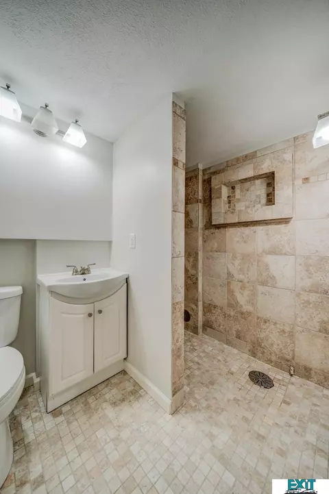 2100 High St, Beatrice, NE 68310 photo 30