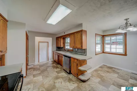 2100 High St, Beatrice, NE 68310 photo 25