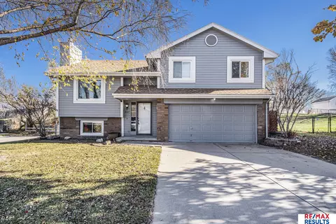 8107 Potter St, Omaha, NE 68122
