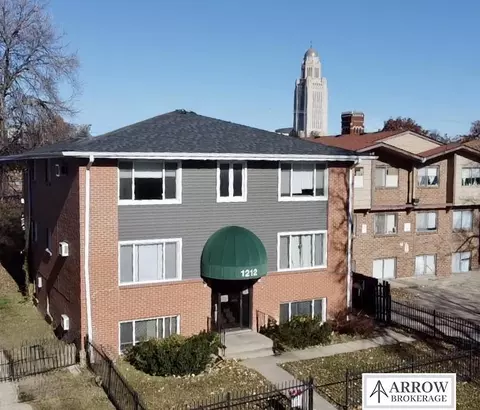 1212 E St, Lincoln, NE 68508