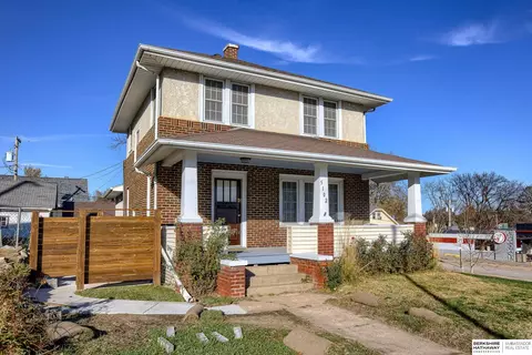 5102 Leavenworth St, Omaha, NE 68106