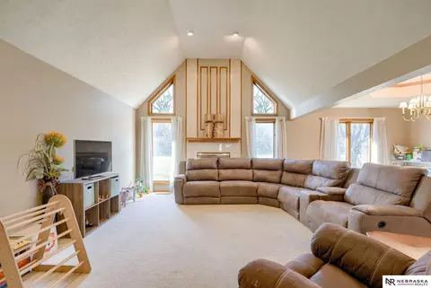 1663 N Elm St, Wahoo, NE 68066 photo 6