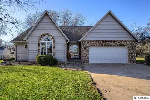 1663 N Elm St, Wahoo, NE 68066