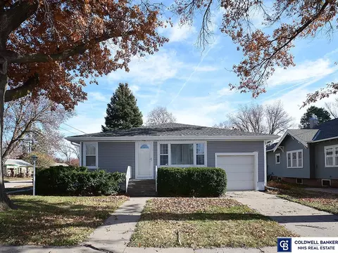 230 N Blackburn Ave, York, NE 68467