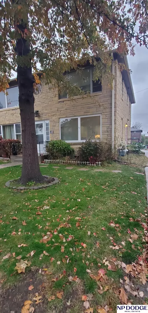 2424 A St #2424, Lincoln, NE 68502