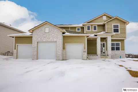 12165 S 109th St, Papillion, NE 68046