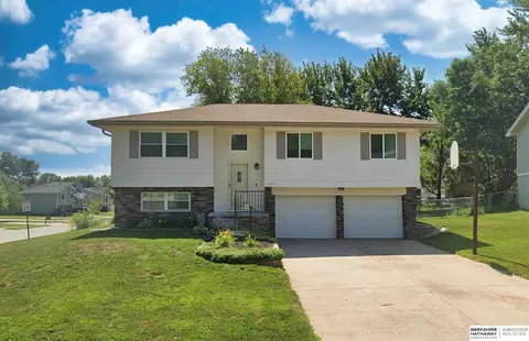4925 N 129 St, Omaha, NE 68164
