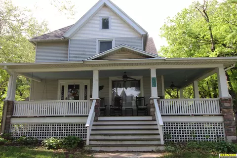 821 15 St, Auburn, NE 68305