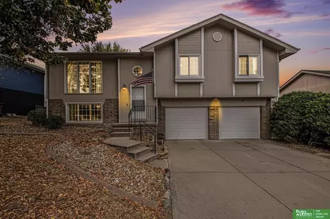 3312 Jason Dr, Bellevue, NE 68123