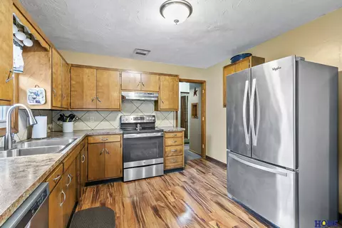 Kitchen - 1623 Summit St, Beatrice, NE 68310 photo 5 of 5