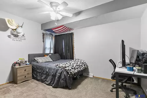 Bedroom - 1623 Summit St, Beatrice, NE 68310 photo 1 of 6