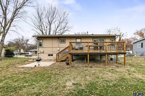Exterior - 1623 Summit St, Beatrice, NE 68310 photo 5 of 5