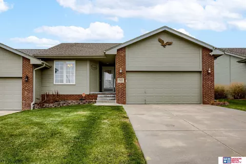 17423 Polk St, Omaha, NE 68135