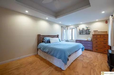 4105 Read St, Omaha, NE 68112 photo 8