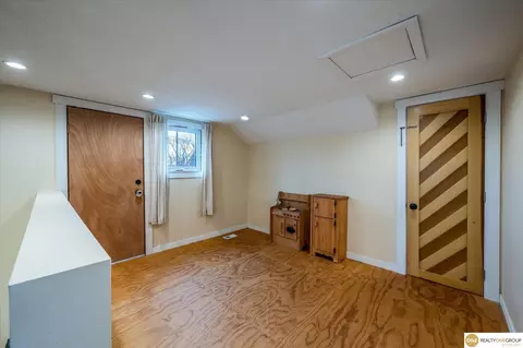 4105 Read St, Omaha, NE 68112 photo 15