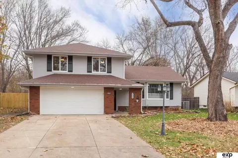 3004 Leawood Dr, Bellevue, NE 68123