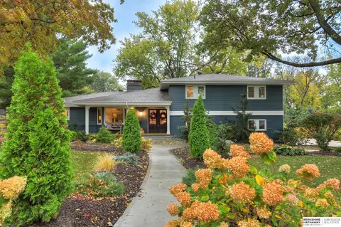 9359 Jones St, Omaha, NE 68114