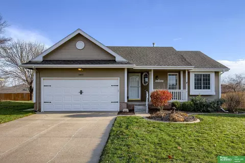 2403 Marilyn Dr, Papillion, NE 68046