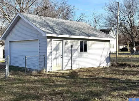 1522 Washington St, Beatrice, NE 68310 photo 7