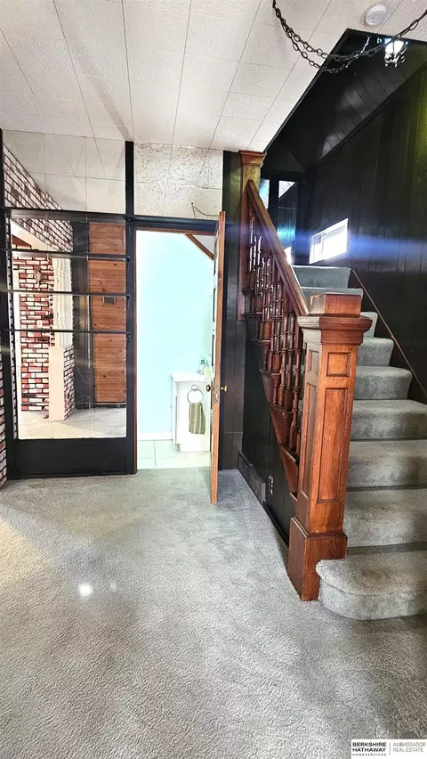 Entry Way - 428 E 10th St, Wahoo, NE 68066 photo 1 of 2