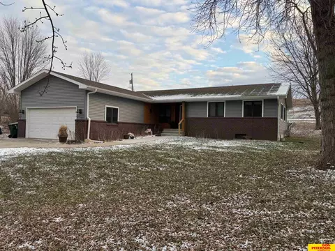 1915 P St, Tekamah, NE 68061