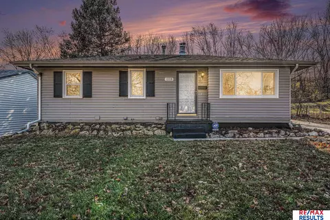 12235 C St, Omaha, NE 68144