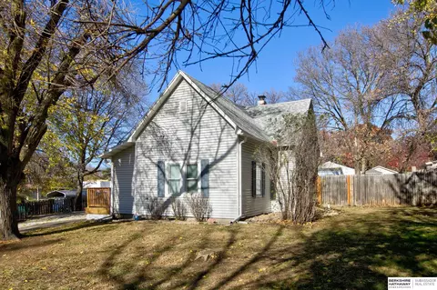 1224 Adams St, Lincoln, NE 68521