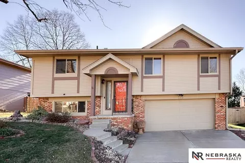 11219 Y St, Omaha, NE 68137