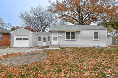 3410 N 52nd St, Lincoln, NE 68504