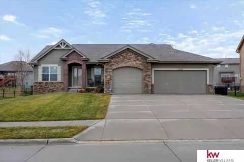 13604 S 45 St, Papillion, NE 68133