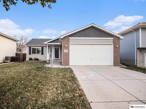 5728 N 20th St, Lincoln, NE 68521